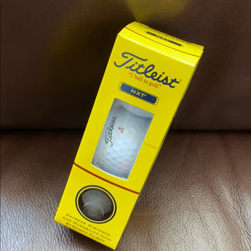 *NEW* Titleist 4 NXT Golf Balls